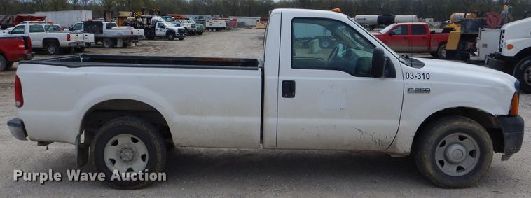 image for item DF3084 2007 Ford F250 Super Duty XL  pickup truck