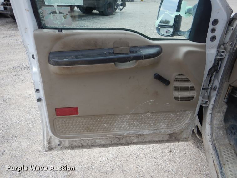 image for item DF3084 2007 Ford F250 Super Duty XL  pickup truck