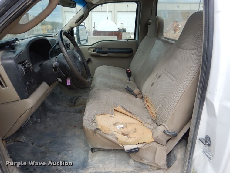 image for item DF3084 2007 Ford F250 Super Duty XL  pickup truck