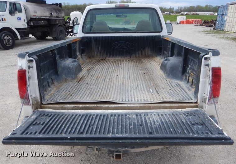 image for item DF3084 2007 Ford F250 Super Duty XL  pickup truck