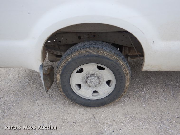 image for item DF3084 2007 Ford F250 Super Duty XL  pickup truck