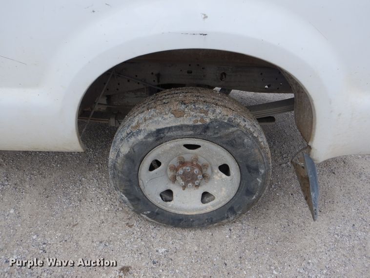 image for item DF3084 2007 Ford F250 Super Duty XL  pickup truck