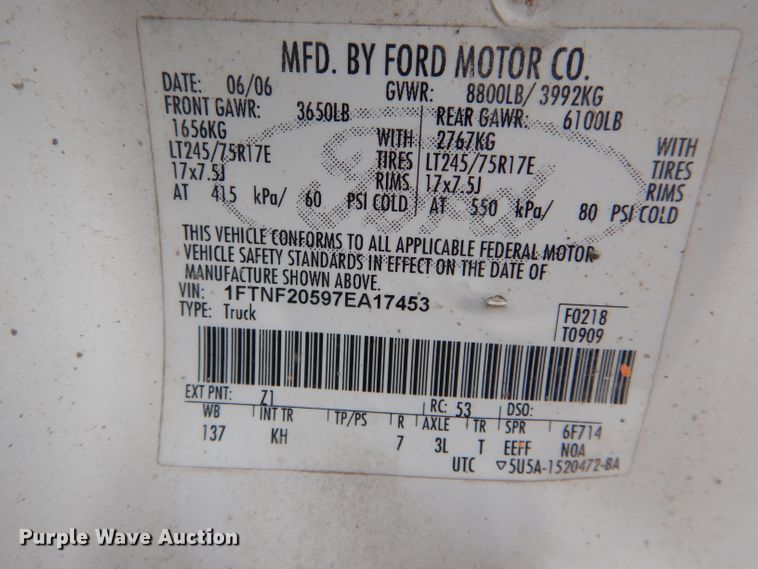 image for item DF3084 2007 Ford F250 Super Duty XL  pickup truck