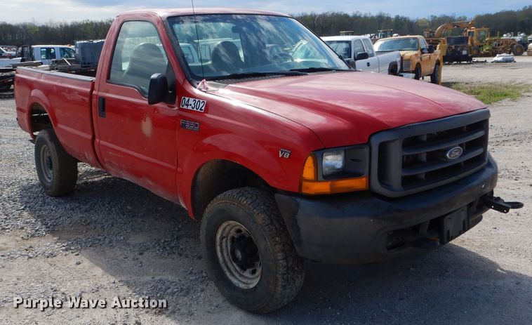 image for item DF3085 2001 Ford F350 Super Duty XL  pickup truck