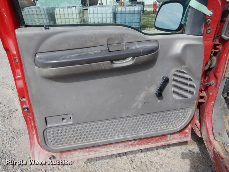 image for item DF3085 2001 Ford F350 Super Duty XL  pickup truck