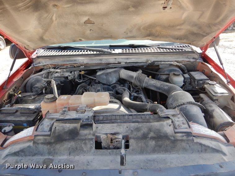 image for item DF3085 2001 Ford F350 Super Duty XL  pickup truck