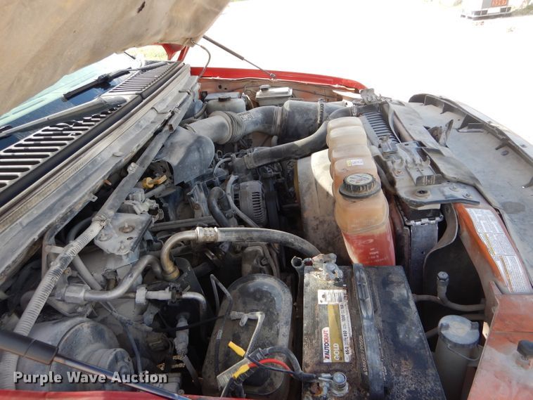 image for item DF3085 2001 Ford F350 Super Duty XL  pickup truck