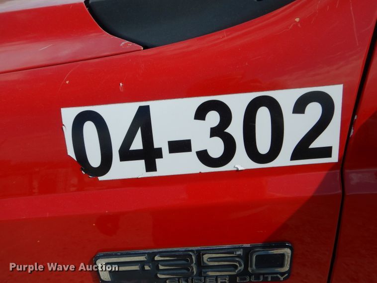 image for item DF3085 2001 Ford F350 Super Duty XL  pickup truck