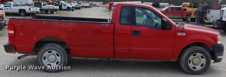 image for item DF3086 2006 Ford F150 XL  pickup truck