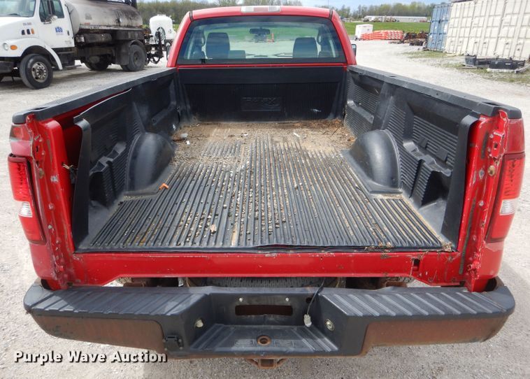 image for item DF3086 2006 Ford F150 XL  pickup truck