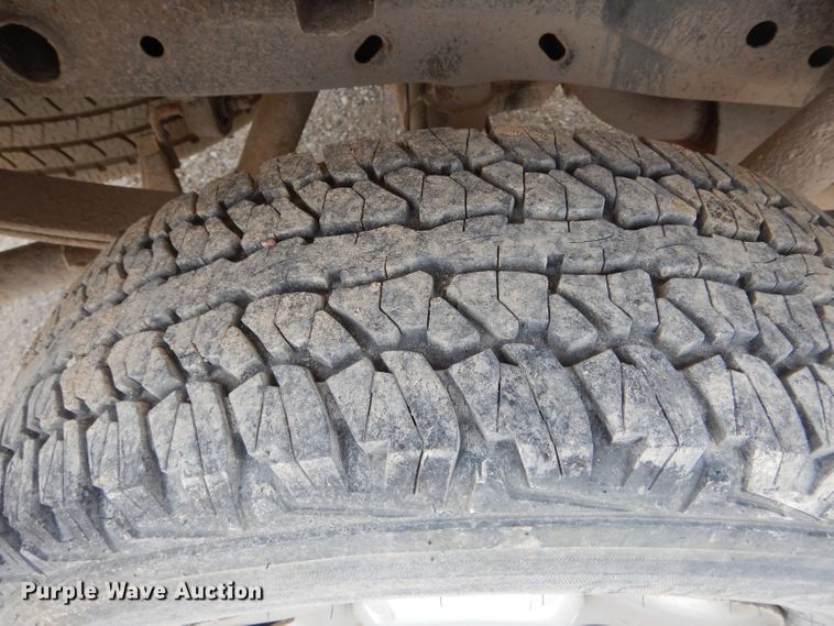 image for item DF3086 2006 Ford F150 XL  pickup truck