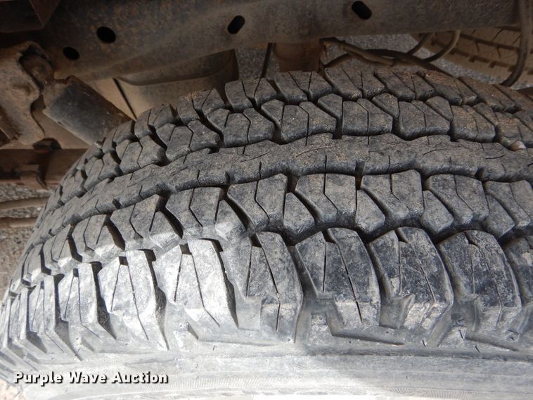 image for item DF3086 2006 Ford F150 XL  pickup truck