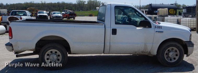image for item DF3088 2005 Ford F250 Super Duty XL  pickup truck