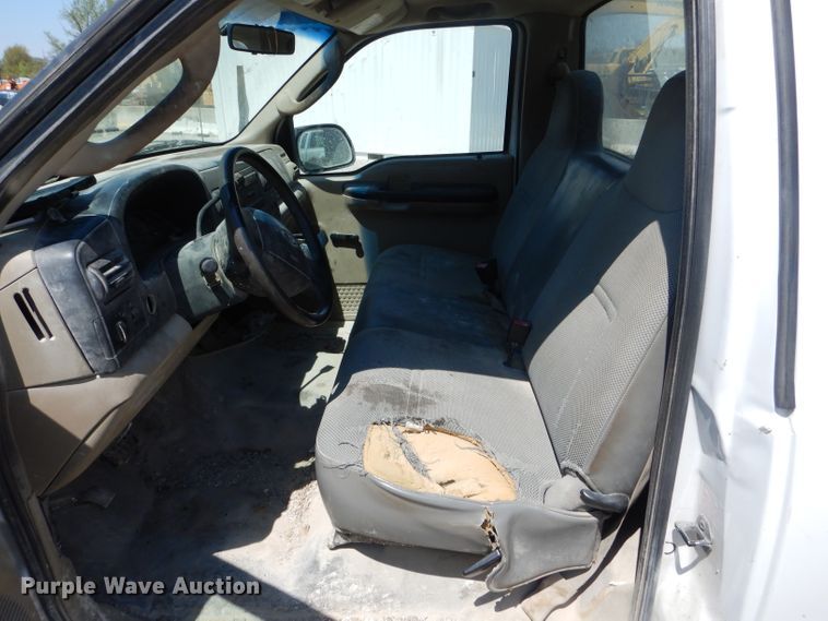 image for item DF3088 2005 Ford F250 Super Duty XL  pickup truck