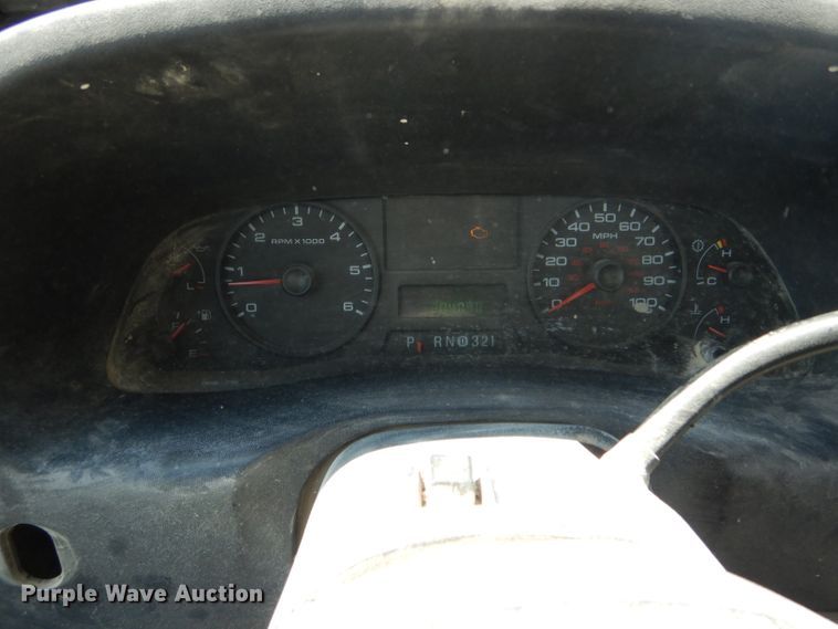 image for item DF3088 2005 Ford F250 Super Duty XL  pickup truck