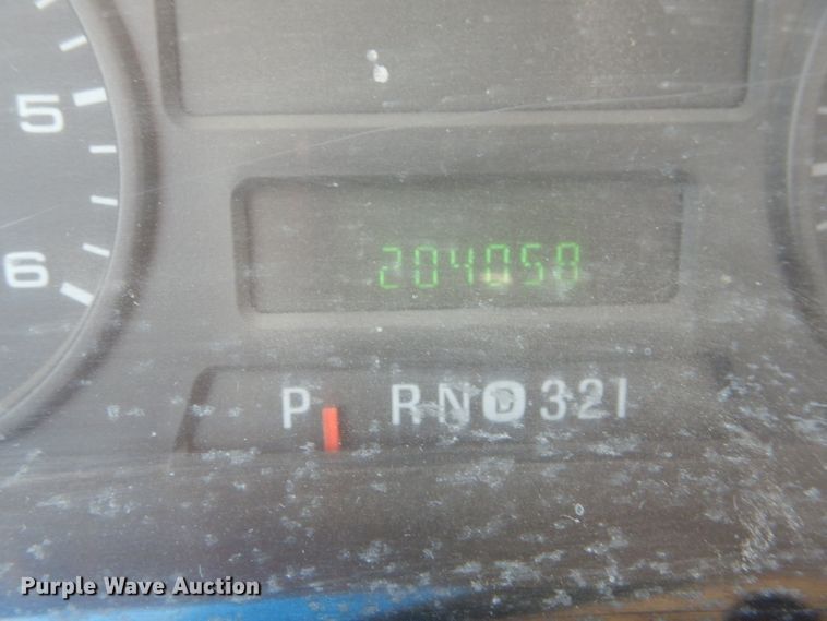 image for item DF3088 2005 Ford F250 Super Duty XL  pickup truck