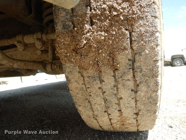 image for item DF3088 2005 Ford F250 Super Duty XL  pickup truck