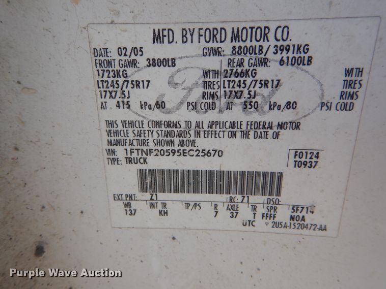 image for item DF3088 2005 Ford F250 Super Duty XL  pickup truck