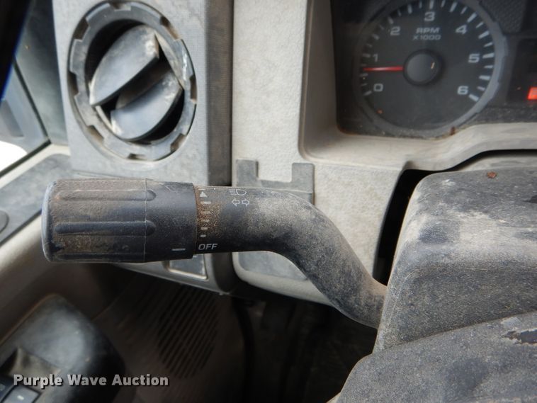 image for item DF3090 2009 Ford F350 Super Duty XL  SuperCab pickup truck