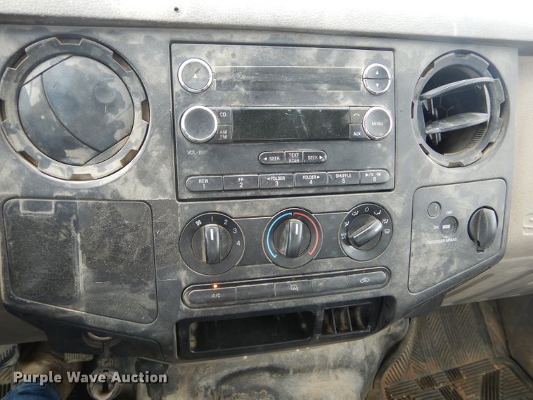 image for item DF3090 2009 Ford F350 Super Duty XL  SuperCab pickup truck