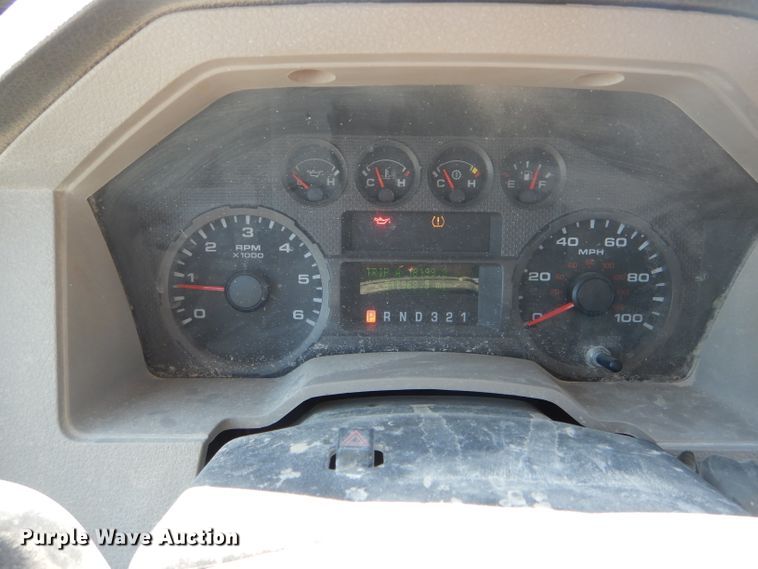 image for item DF3092 2009 Ford F350 Super Duty XL  SuperCab pickup truck