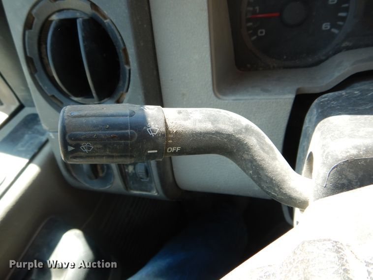 image for item DF3092 2009 Ford F350 Super Duty XL  SuperCab pickup truck