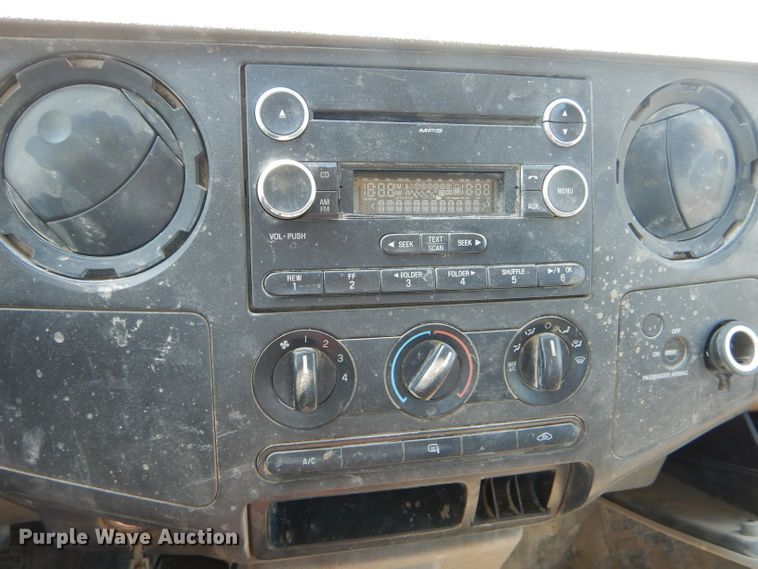 image for item DF3092 2009 Ford F350 Super Duty XL  SuperCab pickup truck