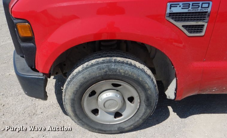 image for item DF3092 2009 Ford F350 Super Duty XL  SuperCab pickup truck