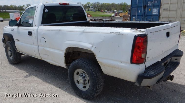 image for item DF3094 2005 Chevrolet Silverado 2500HD  pickup truck