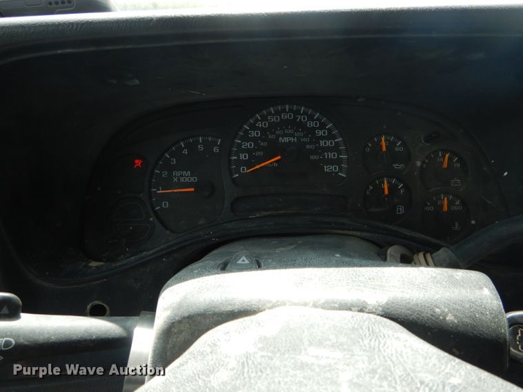 image for item DF3094 2005 Chevrolet Silverado 2500HD  pickup truck