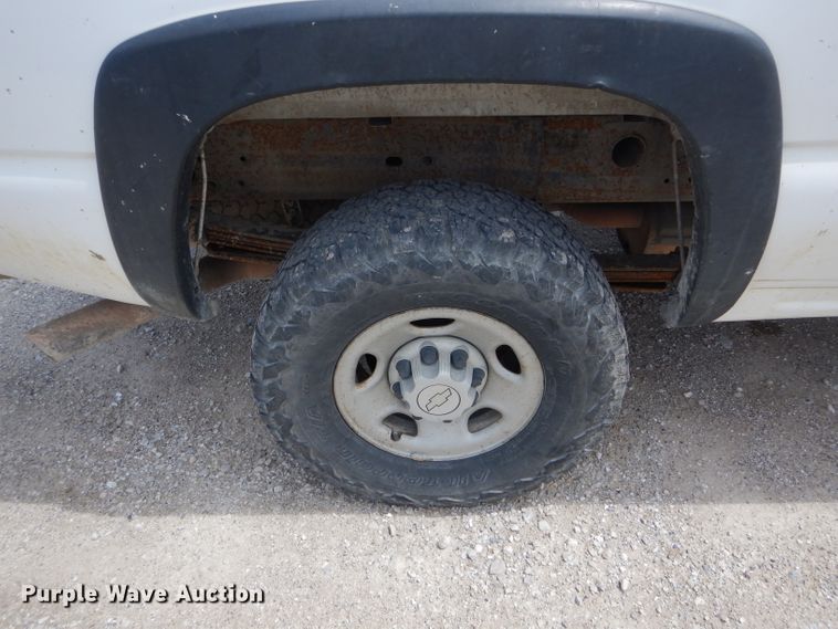 image for item DF3094 2005 Chevrolet Silverado 2500HD  pickup truck