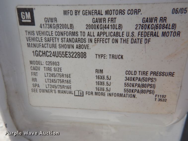 image for item DF3094 2005 Chevrolet Silverado 2500HD  pickup truck