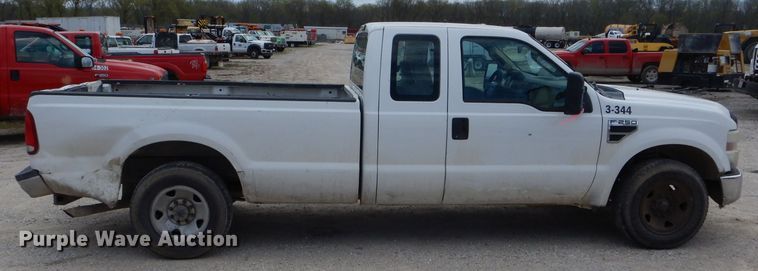 image for item DF3095 2008 Ford F250 Super Duty XL  SuperCab pickup truck