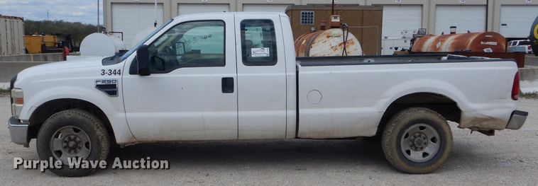 image for item DF3095 2008 Ford F250 Super Duty XL  SuperCab pickup truck