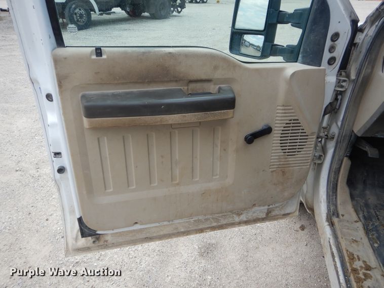 image for item DF3095 2008 Ford F250 Super Duty XL  SuperCab pickup truck