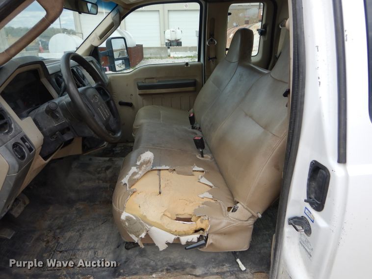 image for item DF3095 2008 Ford F250 Super Duty XL  SuperCab pickup truck