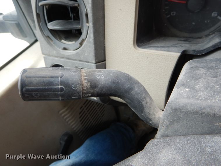 image for item DF3095 2008 Ford F250 Super Duty XL  SuperCab pickup truck