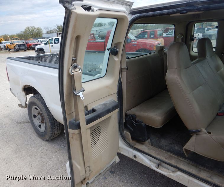 image for item DF3095 2008 Ford F250 Super Duty XL  SuperCab pickup truck