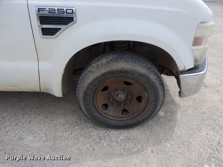 image for item DF3095 2008 Ford F250 Super Duty XL  SuperCab pickup truck