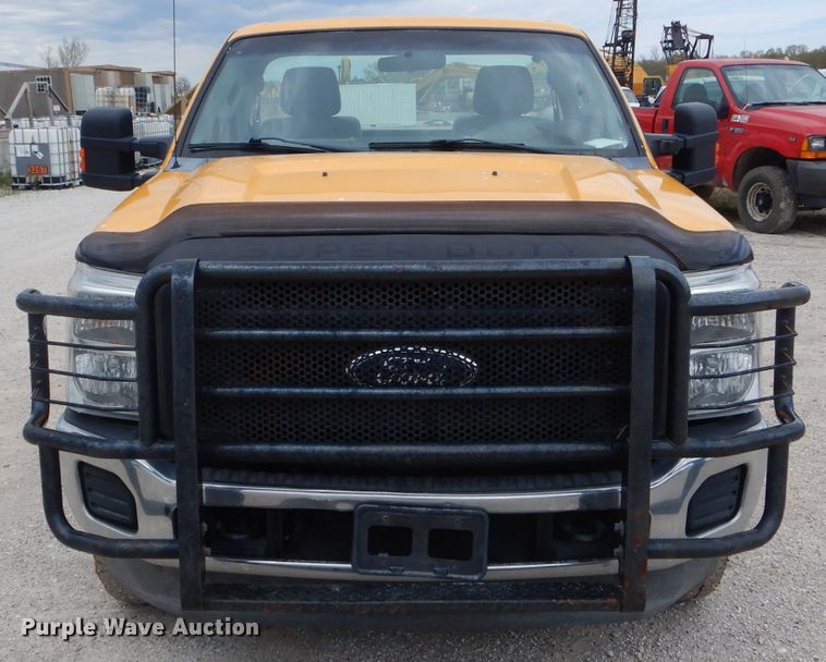 image for item DF3096 2011 Ford F250 Super Duty XL  pickup truck
