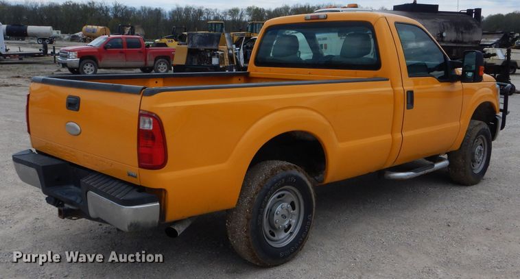 image for item DF3096 2011 Ford F250 Super Duty XL  pickup truck