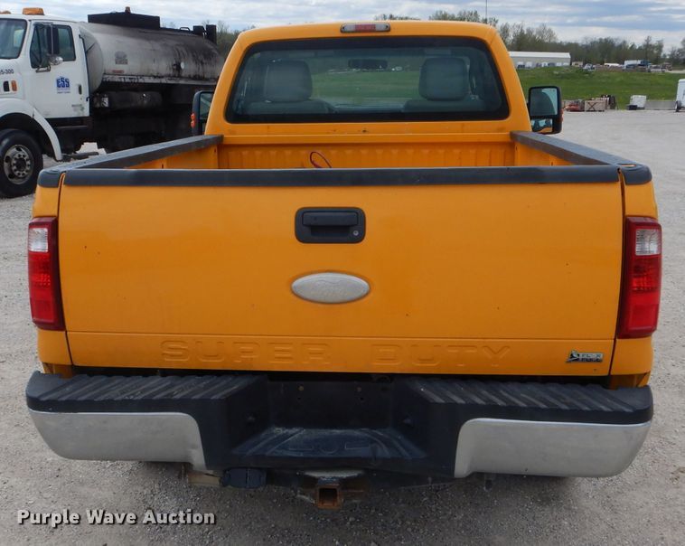 image for item DF3096 2011 Ford F250 Super Duty XL  pickup truck