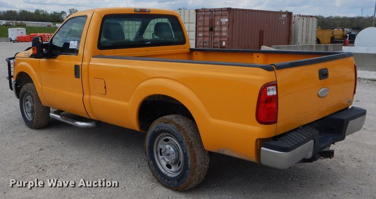 image for item DF3096 2011 Ford F250 Super Duty XL  pickup truck