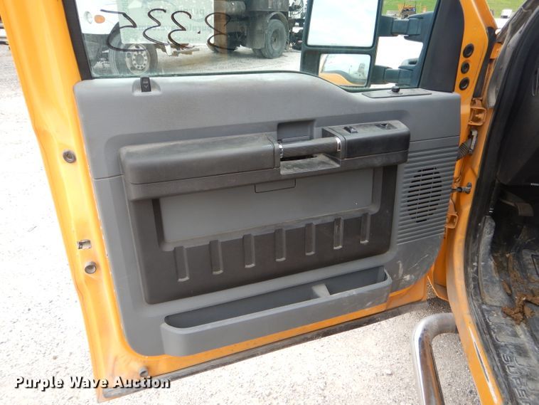 image for item DF3096 2011 Ford F250 Super Duty XL  pickup truck