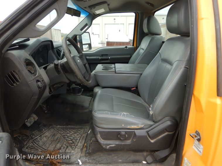 image for item DF3096 2011 Ford F250 Super Duty XL  pickup truck