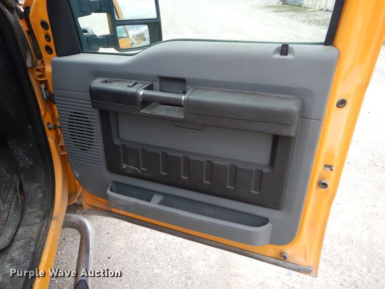 image for item DF3096 2011 Ford F250 Super Duty XL  pickup truck