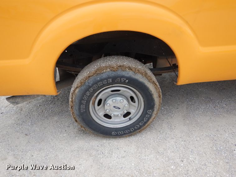 image for item DF3096 2011 Ford F250 Super Duty XL  pickup truck