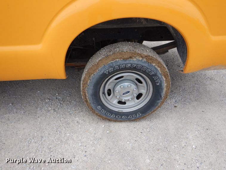 image for item DF3096 2011 Ford F250 Super Duty XL  pickup truck