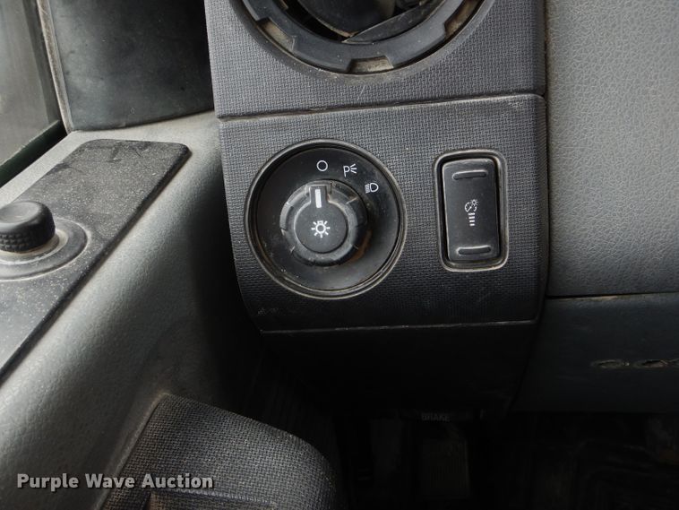 image for item DF3097 2013 Ford F350 Super Duty XL  SuperCab pickup truck