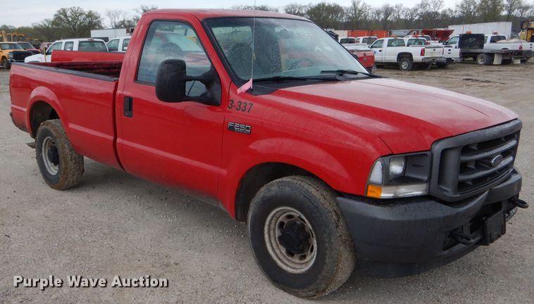 image for item DF3098 2004 Ford F250 Super Duty XL  pickup truck